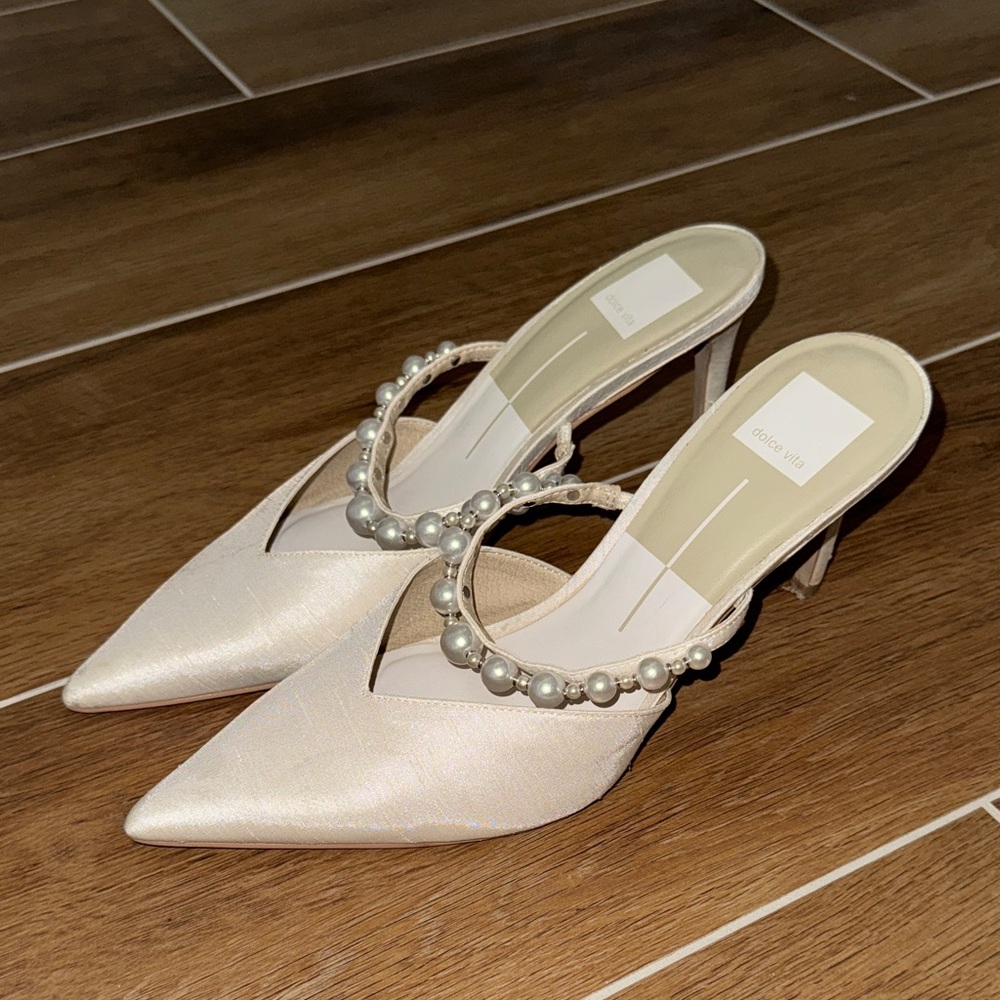 Dolce Vita Kanika Pearl Heels